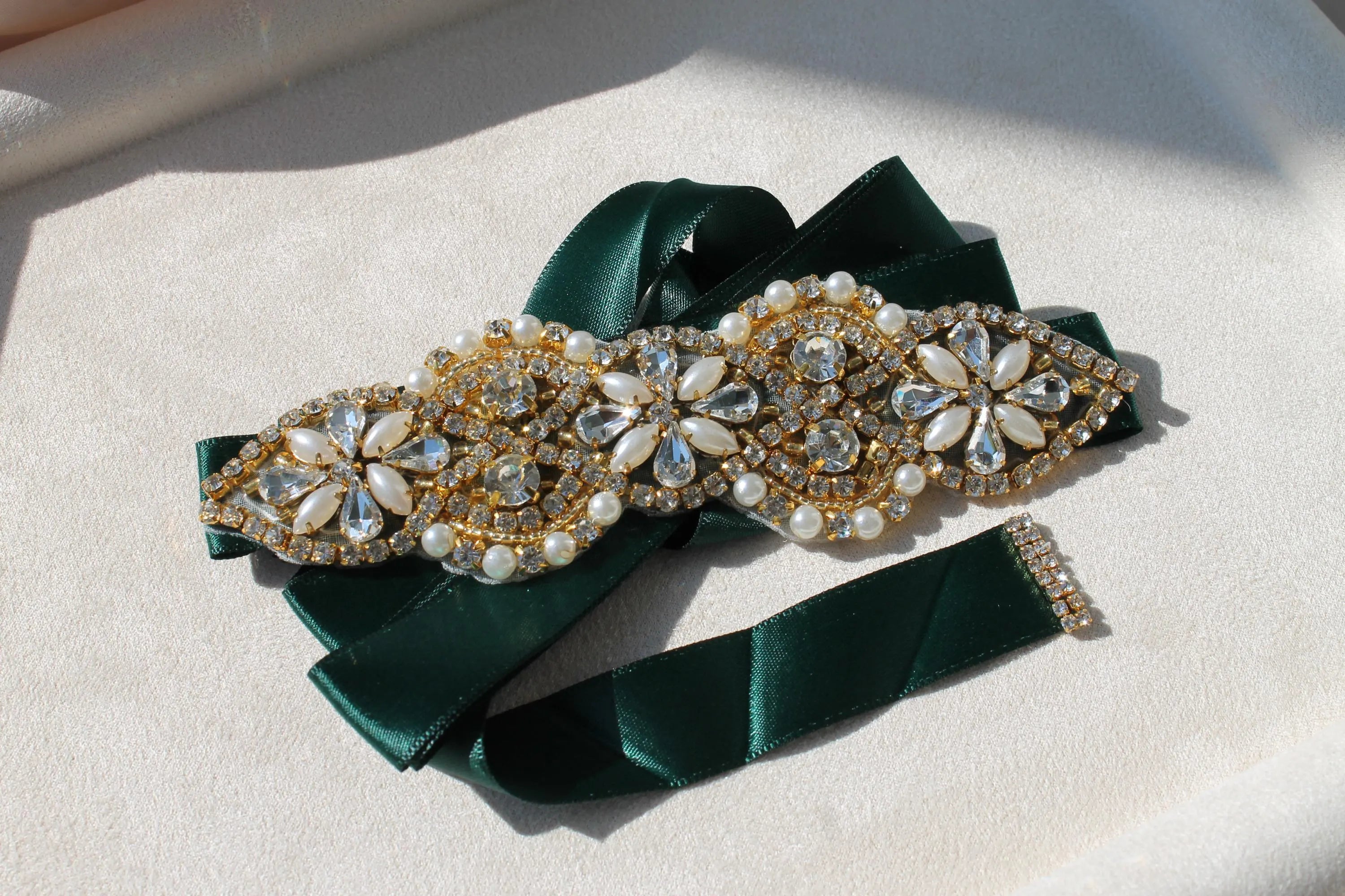Luxuriöser Afghanischer Brautgürtel | Luxury Afghan Bridal Belt | Handgefertigter Grüner Hochzeitsgürtel | Crystal & Pearl Wedding Belt